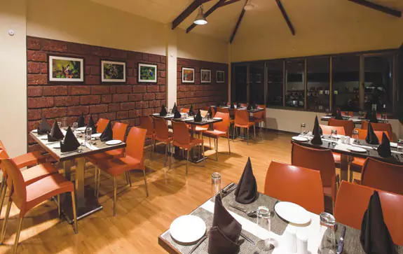 restaurant amenities Guhagar villa